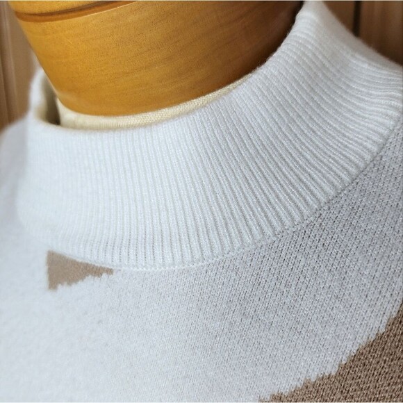 Forever 21 Oatmeal Ecru Zebra Pattern Mock Neck Sweater - Picture 4 of 11